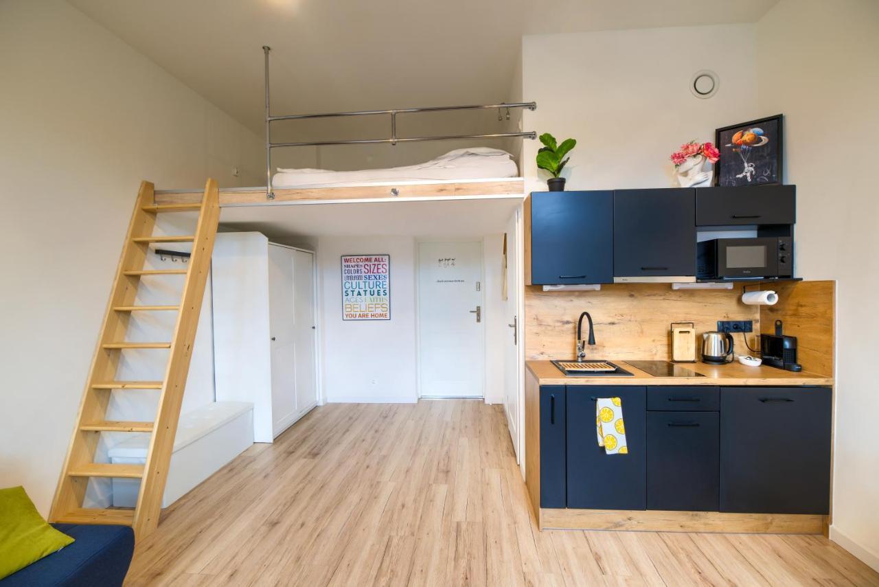 Tiny Studio City Centre / Mala Kawalerka Apartment ชเตชชิน ภายนอก รูปภาพ
